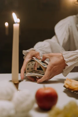 Amanda, cartomante al telefono, codice 315